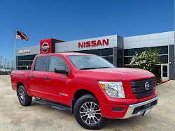 2022 Nissan Titan SV