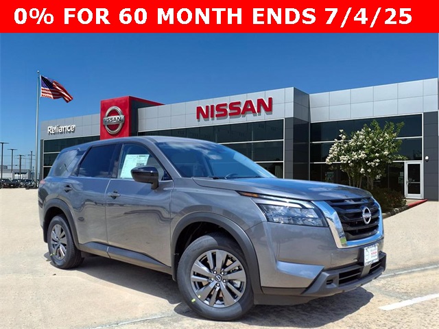 2025 Nissan Pathfinder S