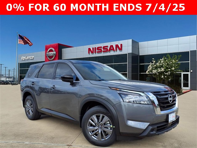 2025 Nissan Pathfinder S