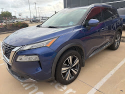 2022 Nissan Rogue SL