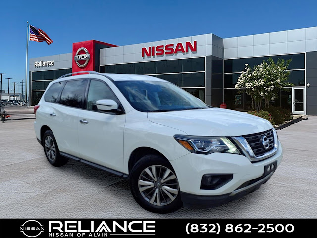 2019 Nissan Pathfinder SV